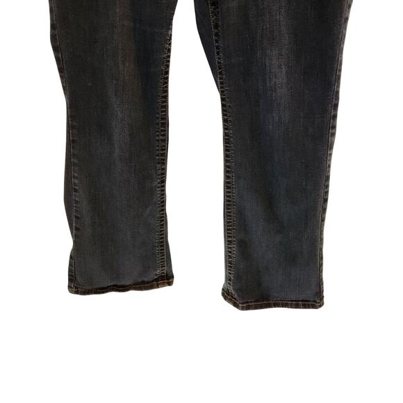 Lane Bryant Black Denim Genuine Fit Mid Rise Bootcut Jeans Y2K Size 18 Short - Picture 4 of 8